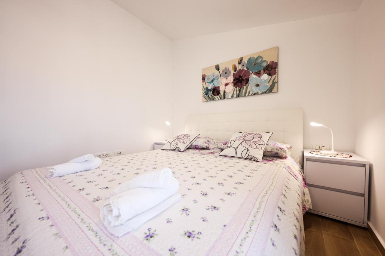 Apartment De Rosa