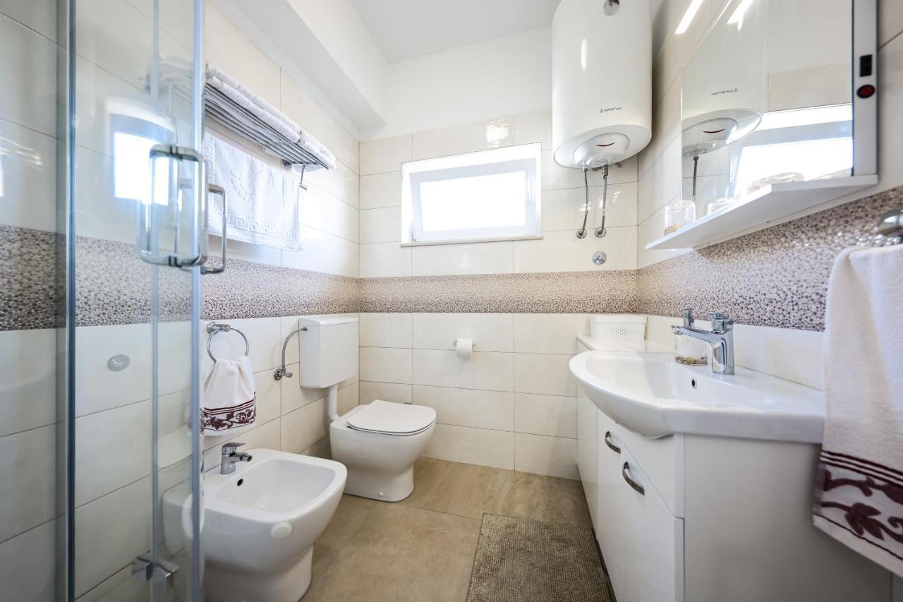 De Rosa Apartment Zadar